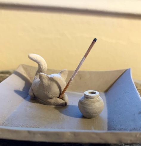 Cat Incense Holder, Diy Incense Holder, Clay Incense Holder, Head Jewellery, Clay Incense, Backflow Burner, Clay Cat, House Plant Pots, Diy Air Dry Clay