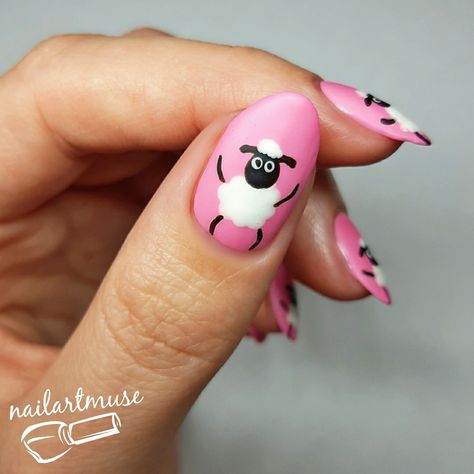 Shaun The Sheep Nails Nail Animal Art, Sheep Nails Designs, Animal Nail Ideas, Animal Nails Designs, Ramadan Nails, Nail Art Animals, Cute Animal Nails, Sheep Nail Art, Sheep Nails