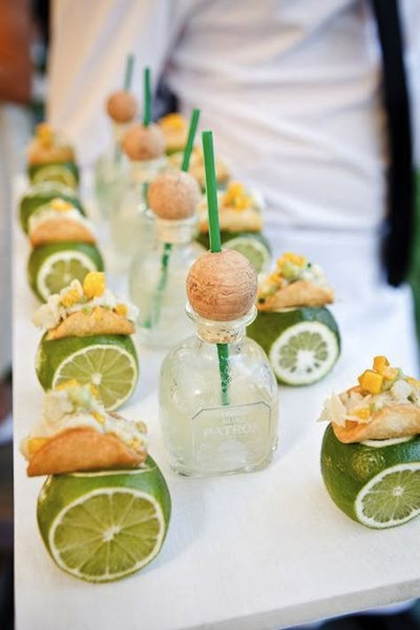 Celebrate your wedding with tacos and tequila shooters. Ideas Para Catering, Taco Bar Wedding, Wedding Food Stations, Wedding Snacks, Mexican Themed Weddings, Mini Tacos, Tacos And Tequila, Popcorn Bar, Taco Bar