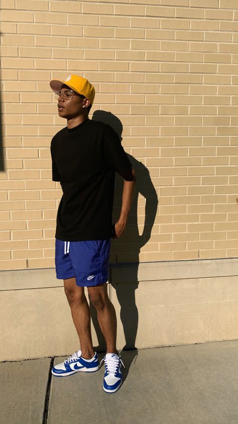 Dunks Fits Men, Dunk Low Outfit Man, Streetwear Shorts Outfit, Kentucky Dunks, Dunk Low Kentucky, School Pack, Mens Summer Outfits, Black Men Fashion Swag, Mens Casual Outfits Summer