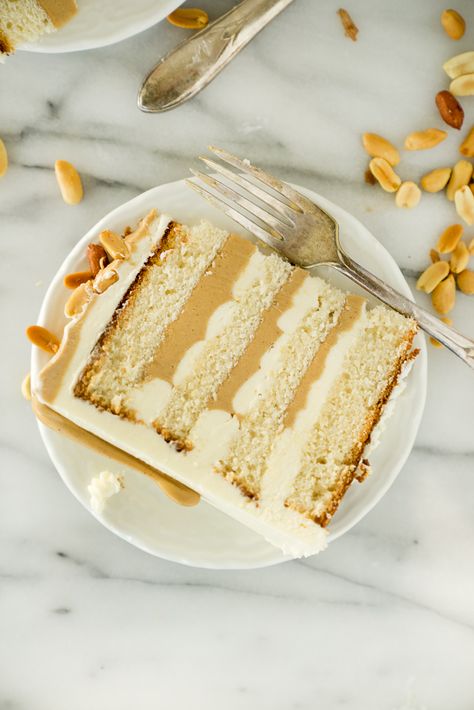 Peanut Butter Ganache, Butter Ganache, Chocolate Butter Cake, Cake White Chocolate, White Chocolate Peanut Butter, White Cake Recipes, White Chocolate Buttercream, White Chocolate Cake, Chocolate Peanut Butter Cake