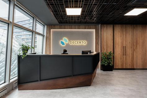 Decerto Offices - Warsaw Glass Reception Desk, Glass Reception, Styl Hampton, Acoustic Ceiling Panels, Copper Interior, Davis Furniture, Reception Desk Design, Joinery Design, Creative Interior Design