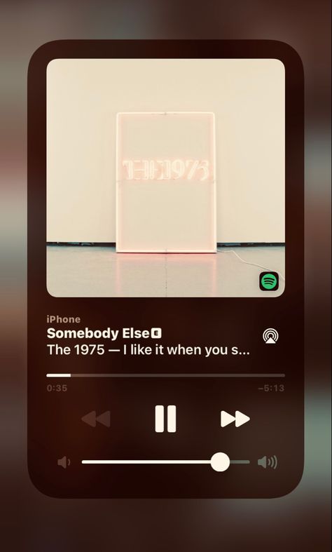 The 1975 Somebody Else, The 1975 Songs, The 1975 Lyrics, Musica Spotify, Iphone Music, Exo Songs, Silly Photos, Somebody Else, I Saw The Light