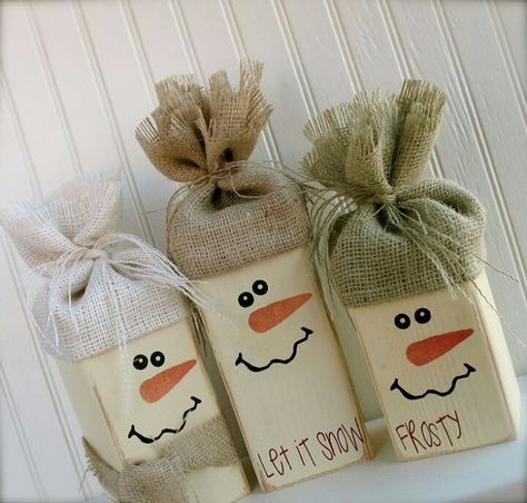 Deco Noel Nature, Wooden Snowmen, Navidad Diy, Snowman Crafts, Noel Christmas, Christmas Wood, Winter Crafts, Christmas Deco, Xmas Crafts