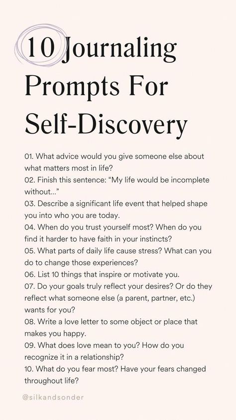 Having journal prompts for your self-discovery journey can be incredibly helpful. There are so many aspects to understanding your character. And doing the much-needed journaling and reflection to experience personal growth is part of the process. Depending on your mood -- whether you’re feeling overwhelmed or excited t Writing Prompts Journal Self Discovery, What To Write Down In A Journal, Journaling Prompts For Self Improvement, Topics To Write About Journals Ideas, Character Journal Prompts, Journal Ideas To Know Yourself, Journal For Success, What Do You Write About In A Journal, Journaling To Know Yourself