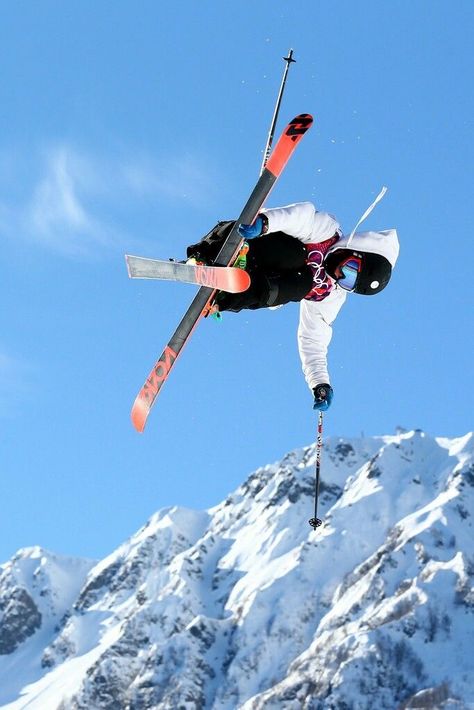 Ski Wallpaper, Olympics Aesthetic, Park Rat, Skiing Photography, Ski Inspiration, Skiing Aesthetic, Freestyle Skiing, Powder Skiing, Free Skiing