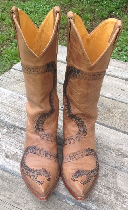 Snake Cowboy Boots, Snake Cowboy, Snake Boots, Boot Collection, Cool Guy, Cool Items, Cowboy Boots, Cowboy, Things That