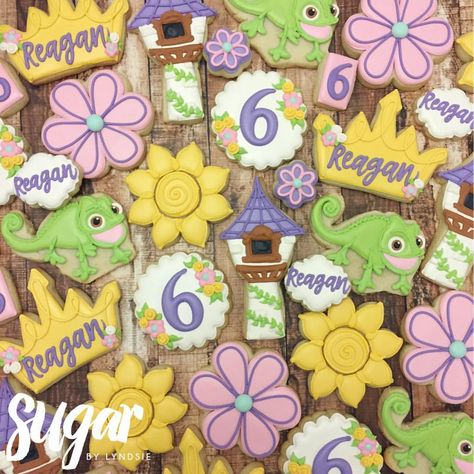 Tangled Cookies, Rapunzel Cake, Tangled Birthday Party, Rapunzel Birthday Party, Tangled Birthday, Princess Cookies, Rapunzel Party, Tangled Party, Disney Cookies