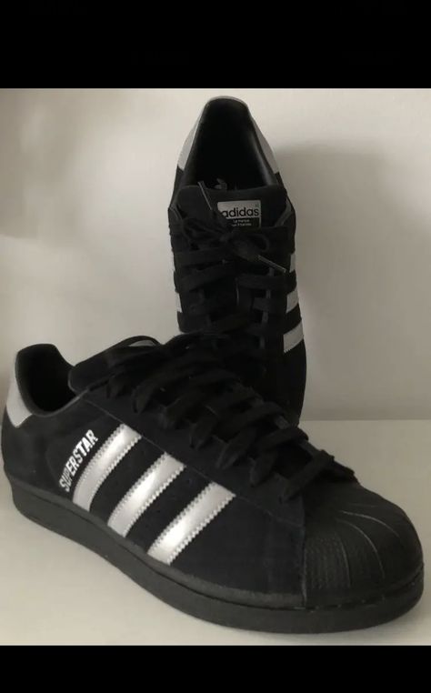 Adidas Superstar Skate, Adidas All Star, Adidas Superstar Black, Black Adidas Shoes, Black Superstar, Superstars Shoes, Shoe Wishlist, Adidas Originals Superstar, Hype Shoes