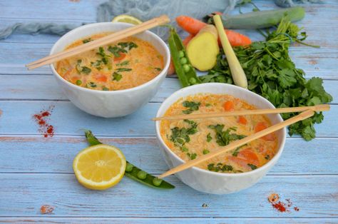 Soupe thaï au lait de coco - La p'tite cuisine de Pauline Bouillon Thai, Do Not Eat, Light Recipes, Plant Based Diet, Aesthetic Food, Fall Recipes, Cooking Time, Good Eats, Asian Recipes