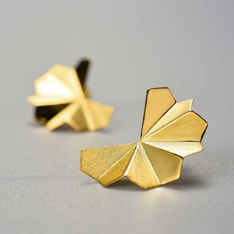 925 Sterling Silver Stud Earrings With Fold Pattern Fan Palm Leaf, Modern Geometric Jewelry, Geometric Jewelry Design, Fine Jewelry Design, Pomegranate Earrings, Motifs Perler, 18k Gold Earrings, Fan Earrings, Geometric Jewelry