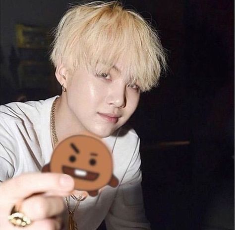 Yoongi Icon, Suga Bts Swag, Min Yoongi Bts, Best Rapper, Min Suga, Bts Yoongi, Foto Bts, Bts Photo, Bts Suga