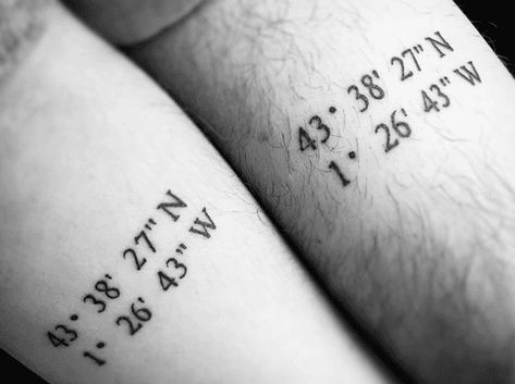 couples tattoos Coordinates Tattoo, Couples Tattoos, Tattoos Infinity, Tattoo Wedding Rings, Tattoos Mandala, Shape Tattoo, Inspiration Tattoo, Tattoos Geometric, Matching Couple Tattoos