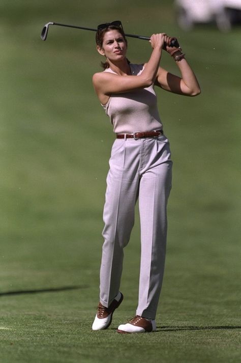 Golfing Outfits For Women, Golfing Outfits, Sports Campaign, Golf Inspiration, Womens Golf Fashion, Club Fits, Playing Golf, Golf Brands, Golf Attire