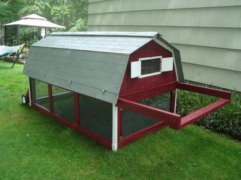 My favorite chicken tractor design so far. Roosts and nests are built above, and area to wander and feed down below. Drag your chicken pen around the yard so they can eat grass and bugs in a different spot each day. Chicken Coops Diy, Gambrel Shed, Urban Chicken Farming, Mobile Chicken Coop, Chicken Houses, Tractor Barn, Chicken Pen, Chicken Tractors, Chicken Coop Run