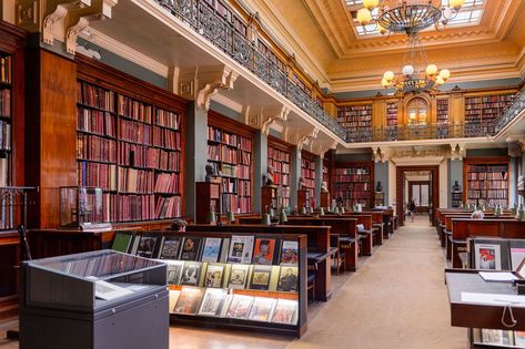 16 Beautiful London Libraries That Will Bring Out The Bookworm In Everyone Green Library, Magical Library, Gothic Buildings, Public Libraries, Wellcome Collection, Beautiful Library, Library Room, Beautiful London, Central Library