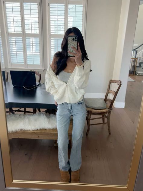 Basic Clean Girl Outfits, Clean Girl Style Outfits, Cute Clean Girl Outfits, Clean Girl School Outfits, Clean Girl Outfits Aesthetic, Aesthetic Basic Outfits, Kardashian Wardrobe, Cute Everyday Outfits Casual, Clean Girl Fits