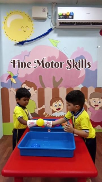 Alphicskidsparadise on Instagram: "Fine motor skills involve the use of the smaller muscle of the hands, commonly in activities like using pencils, scissors, construction with lego or duplo, doing up buttons and opening lunch boxes Alphics follows OXFORD SYLLABUS Best place for your kids early education 📌Day Care 📌Play School 📌Preschool Every child has a UNIQUE STORY We help them to CHERISH IT ✨Activity based learning ✨Celebrations, Special days and events with memorable take aways. ✨Hygienic care and comfort provided for the kids. ✨Activity based activities ✨Soft skills ✨ Life skills, Fine motor and Gross motor skills, Logical and reasoning skills. ✨ Motherly care by the care takers ✨ Phonetically well trained teachers …………………………………… ABOUT US: Alphics Kids phonics is a prescho Soft Motor Skills Activities, Physical Education For Preschoolers, Opening Activities For Preschool, Life Skills Activities For Preschoolers, Activity Based Learning Ideas, Games For Lkg Kids, Fine Motor Activity For Kindergarten, Fine And Gross Motor Activities Toddlers, Activities For Play Group Kids