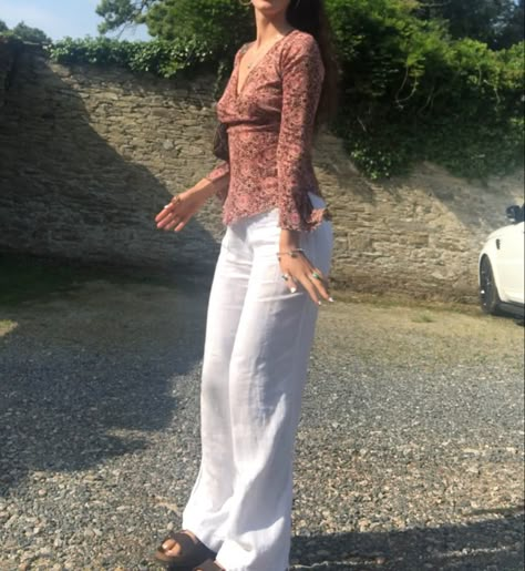 this outfit ate ngl White Lace Outfit Aesthetic, Fitted 90s Cotton Pants, White Linen Trousers Outfit Y2k, Lace Cami Outfit Y2k, Flowy 2000s Top, White Pants Outfit, Cute Outfits With Jeans, European Summer Outfits, Tailored Clothes