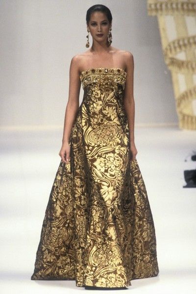 Balmain, Autumn-Winter 1993, Couture | Europeana Belgian Fashion, 90s Runway Fashion, Runway Fashion Couture, Runway Outfits, Paris Mode, Christy Turlington, Runway Dresses, Pierre Balmain, Couture Gowns