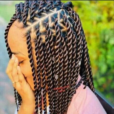 Twists With Straight Braiding Hair, Senegalese Twist Hairstyles Medium, Rope Hairstyles, Box Braids Hairstyles Medium, Medium Twist Braids, Big Twist Braids Hairstyles, Rope Twist Braids, Best Braid Styles, Braid Rope