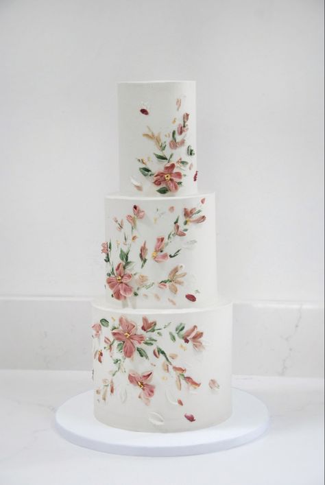 Pink and green floral wedding cake. Buttercream flowers. Frosting Flower Wedding Cake, Slab Wedding Cake, Wedding Cake With Tulips, Palette Knife Floral Cake, Wedding Cake Piped Flowers, Wedding Cake With Frosting Flowers, Palette Knife Wedding Cake, Buttercream Floral Wedding Cake, Pastel Floral Wedding Cake