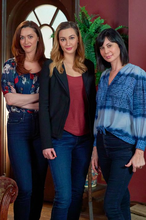 Good Witch Spoilers: First Look Season 7, Episode 10 Series Finale The Good Witch Series, Witch Tv Series, Witch Series, Catherine Bell, Good Witch, Family Legacy, The Good Witch, Family Show, Anime Family