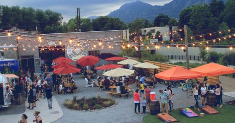 Rayback Collective is Boulder's first ever food truck park, a beer garden, and a live music venue. Food Truck Plaza, Truck Garden, Food Truck Park, Container Restaurant, Food Truck Festival, Food Park, Pocket Park, Park Ideas, Beach Events