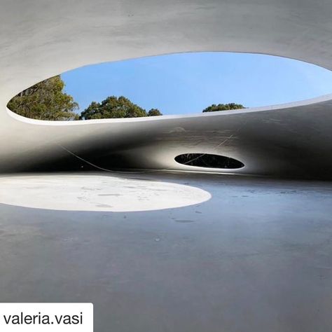 Alice From Boston on Instagram: “Hope to see this Teshima Art Museum in Japan by Ryue Nishizawa. . #teshima #teshimaartmuseum #ryuenishizawa #architecture…” Teshima Art Museum, Museum Architect, Ryue Nishizawa, Minimal Architecture, Cultural Architecture, Minimalist Architecture, Minimal Art, Interior Design Projects, White Wood