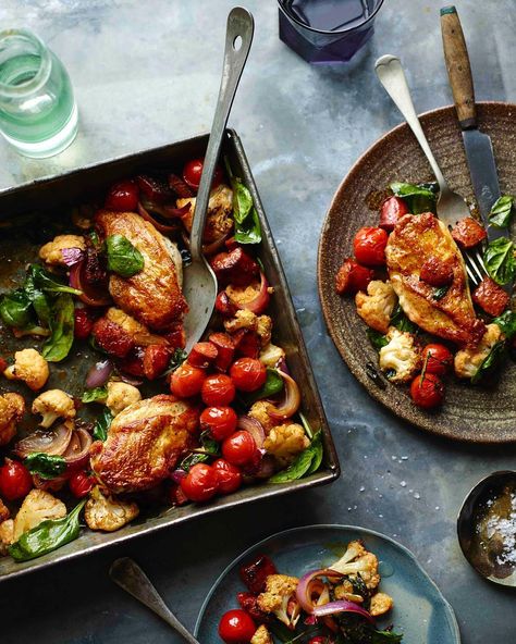 Joe Wicks recipes: Here's our pick of The Body Coach's best #leanin15 fat-burning recipes from his 90 Day SSS plan... Joe Wicks Recipes, Chicken Chorizo, Delicious Low Carb Recipes, Joe Wicks, Tray Bake, Body Coach, Lean In, Pan Meals, Carb Meals