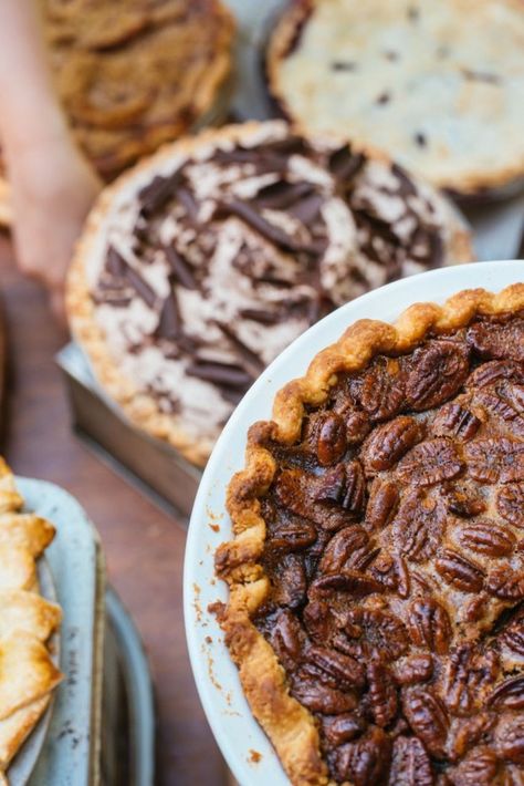 How to host an outdoor pie social || Simple Bites Pie Social, Traditional Holiday Recipes, Unique Pies, Thanksgiving Menu Ideas Side Dishes, Traditional Thanksgiving Menu, Thanksgiving Menu Ideas, Berry Pie, Fall Cooking, Holiday Recipes Christmas