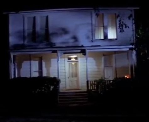 Halloween 1978 Michael Myers House Michael Myers House, Myers House, Michael Myers Memes, Halloween 78, John Carpenter Halloween, Donald Pleasence, Halloween 1978, Halloween Film, Slasher Movies