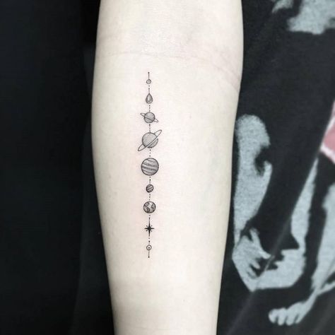 Linear Solar System Tattoo, Fine Line Leg Tattoo, Tattoo Sonne, Solar System Tattoo, Planet Tattoos, Shape Tattoo, Inspiration Tattoos, Small Hand Tattoos, Line Art Tattoos