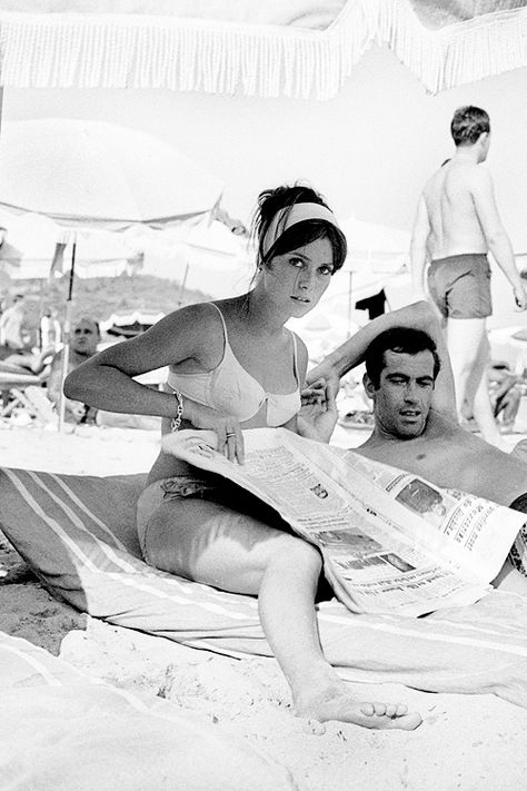 Catherine Deneuve Bianca Jagger, Charlotte Rampling, Pretty Butterfly, Young Actresses, Catherine Deneuve, French Actress, Jane Birkin, Film Producer, Summer Lovin