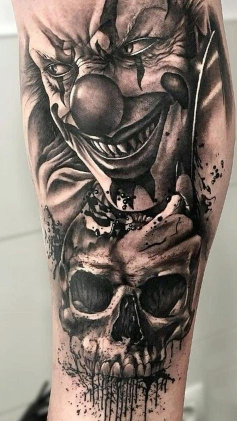 Tato Joker, Evil Clown Tattoos, Herren Hand Tattoos, Tato Tradisional, Gangsta Tattoos, Clown Face, Skull Sleeve Tattoos, Evil Tattoos, Clown Tattoo