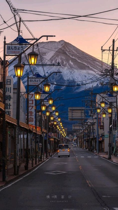 Tokyo Aesthetic, Japan Landscape, Japan Street, Japan Aesthetic, Aesthetic Japan, Tokyo Disneyland, Foto Poses, Japanese Aesthetic, Beautiful Landscape Wallpaper