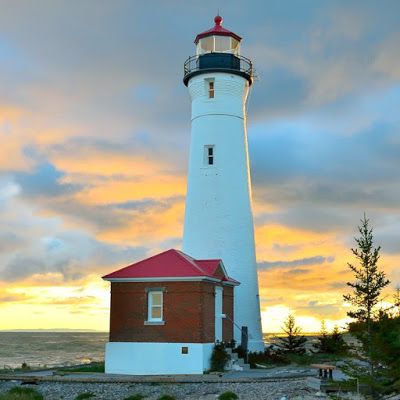 Crisp Point Lighthouse on Lake Superior in Michigan Crisp Point Lighthouse, Michigan Lighthouses, Lake Lighthouse, Upper Michigan, Pennsylvania Travel, Lighthouse Painting, Beautiful Places To Live, Beautiful Lighthouse, Michigan Travel