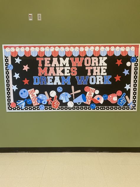 Gym Bulletin Board Ideas, Classroom Door Decorations, Door Decorations Classroom, Classroom Door, Bulletin Board Ideas, School Art, Board Ideas, Teamwork, Bulletin Boards