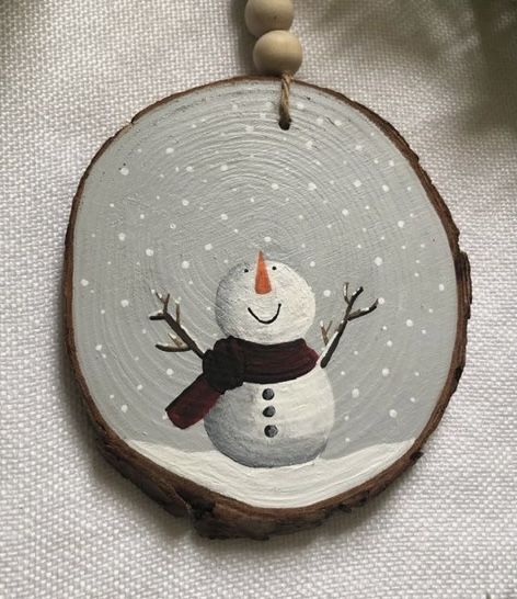 Birch Christmas Ornaments, How To Paint Wooden Christmas Ornaments, Wood Burning On Wood Slices, Wooden Round Ornaments Wood Slices, Painted Wood Cookie Ornaments, Christmas Wood Round Ornaments, Wood Rounds Crafts Tree Slices, Round Wood Christmas Ornaments, Wood Ornaments Diy Tree Slices