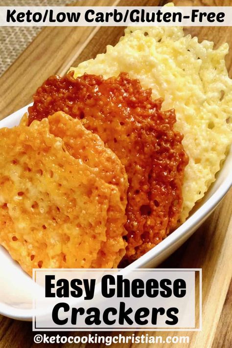 Easy Cheese Crackers, Low Carb Crackers, Low Carb Low Fat Recipes, Cheese Crisps, Keto Cheese, Best Low Carb Recipes, Easy Cheese, Baked Cheese, Low Carb Diet Recipes