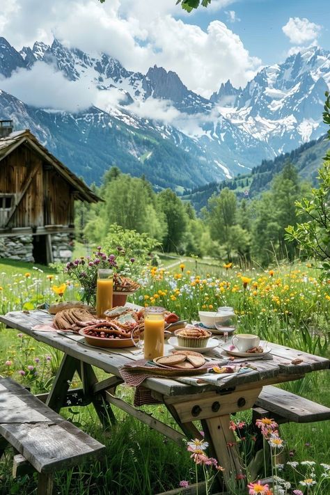 Country Style Breakfast, Cabin Breakfast Ideas, Cabin Breakfast, Rustic Brunch, Brunch Setup, Aesthetic Therapy, Ranch Garden, Cabin Bedroom Decor, Unique Cabin