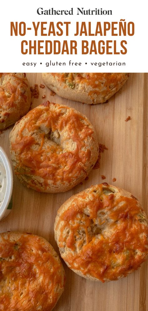 Cheddar Bagels, Gluten Free Bagels, Cheese Bagels, Jalapeno Cheddar, Bagel Recipe, Pickling Jalapenos, Gluten Free Cheese, Cheese Bread, Oat Flour