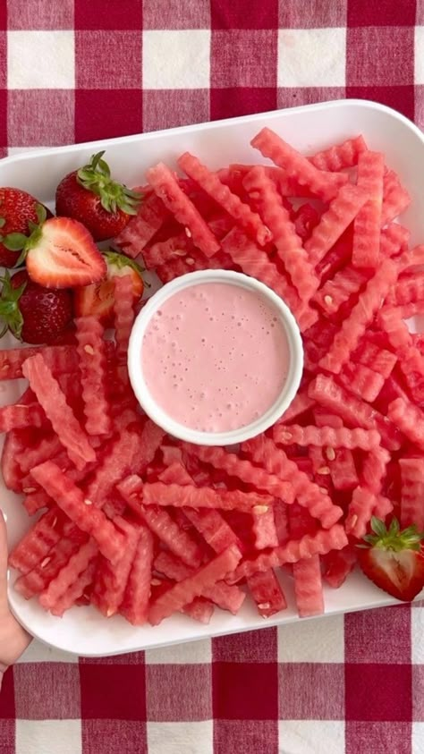 👩‍🍳Heather: Recipes + Cooking for Kids on Instagram: “🍉Watermelon “Fries” with Easy Strawberry Yogurt Dip Such a fun and refreshing way to kick off summer! I created this festive recipe for…” Watermelon Fries And Strawberry Dip, Pink Foods For Party Healthy, Watermelon Fries And Dip, Fruit Fries Yogurt Dip, Watermelon Fries With Strawberry Dip, Dip For Watermelon, Fun Summer Snacks, Watermelon Snacks, Watermelon Dip