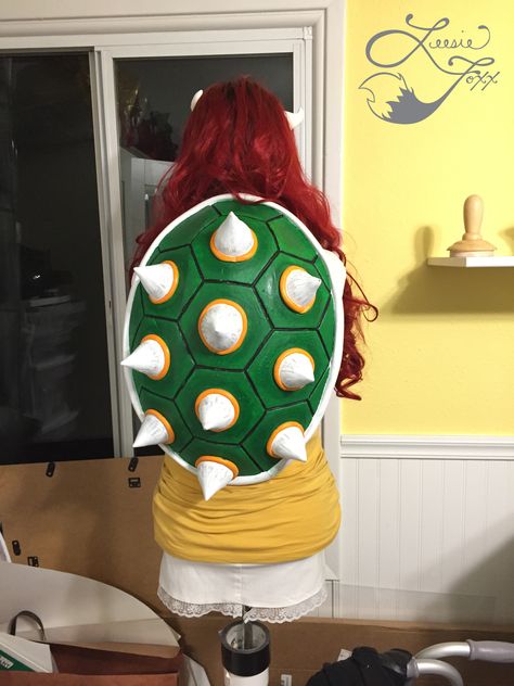 From there, I created spikes out of foam clay and the trim with craft foam. Then sealing the whole thing with wood glue and finishing with the acrylic paint. Bowser Shell, Bowser Cosplay, Mario Ideas, Cosplay Foam, Shell Backpack, Foam Clay, Scary Decorations, Car Shoe, One Piece Cosplay