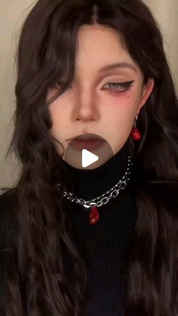 Mimiaawshoppe on Instagram: "Vampire Makeup Tutorial✨️ cr: 37226721 #cosplay #transformation #tutorialmakeupcosplay #makeupcosplay #cos" Vampy Makeup Looks, Simple Vampire Makeup, Vampire Inspired Makeup, Vampire Looks, Vampire Makeup Tutorial, Makeup Vampire, Vampire Makeup Looks, Vampire Cosplay, Cosplay Makeup Tutorial