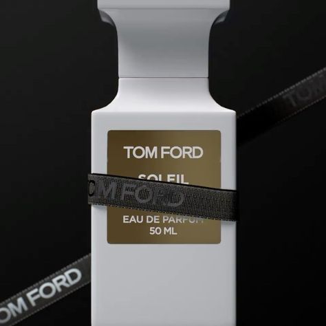 John Demsey on Instagram: “@tomfordbeauty” Candle Product Photography, Tom Ford Fragrance, Tom Ford Perfume, Oriflame Beauty Products, Best Perfume For Men, Fragrance Photography, Perfume Display, 3d Product Animation, Perfume Photography