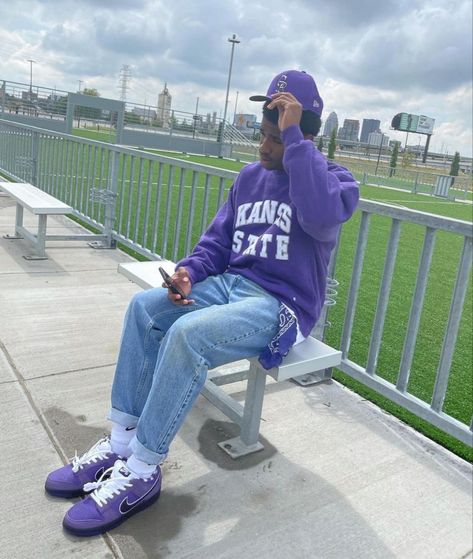 Purple Shoes Outfit Men, Cool Grey 3s Outfit, Men Purple Outfit Casual, Purple Sneakers Outfit, Purple Fits Aesthetic Men, Purple Fits Streetwear, Streetwear Men Outfits Purple, Bf Fits, Recreating Outfits