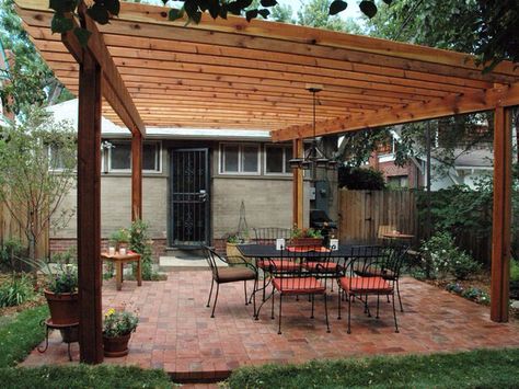 . Free Pergola Plans, Pergola Modern, Free Standing Pergola, Brick Paver Patio, Brick Patio, Patio Pergola, Building A Pergola, Wood Pergola, Pergola Attached To House