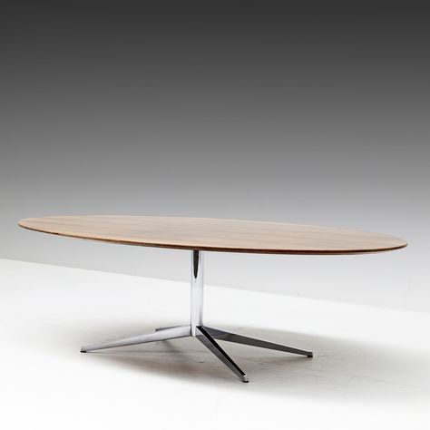 Listed on VNTG.com: Oval 96" dining table by Florence Knoll for Knoll, 1960s | #vntg #vintage Knoll Table, Florence Knoll, Table Desk, Florence, Table Design, Vintage Designs, 1960s, Dining Table, Design