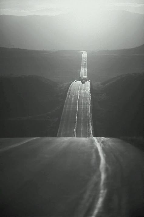 Winding Road, Long Road, On The Road Again, Open Spaces, Open Road, Pics Art, Mulan, Beautiful Photography, Black And White Photography